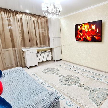 Абсолютно Новая Квартира Класса Люкс Taraz Esterno foto