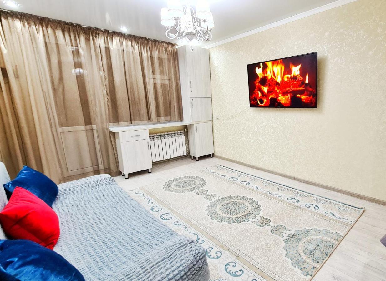 Абсолютно Новая Квартира Класса Люкс Taraz Esterno foto